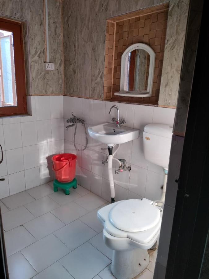 Hotel Regency Srīnagar المظهر الخارجي الصورة